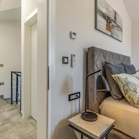 3 Bedroom Amazing In * Štinjan